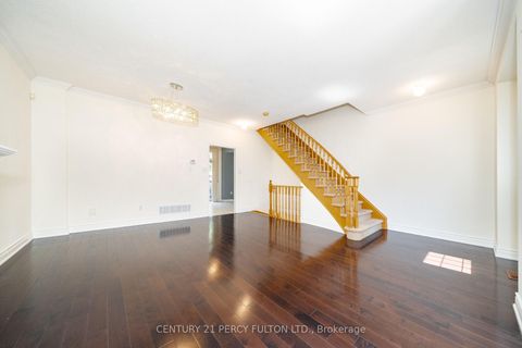 Photo 5 at 22 William Poole Way, Willowdale East, Toronto