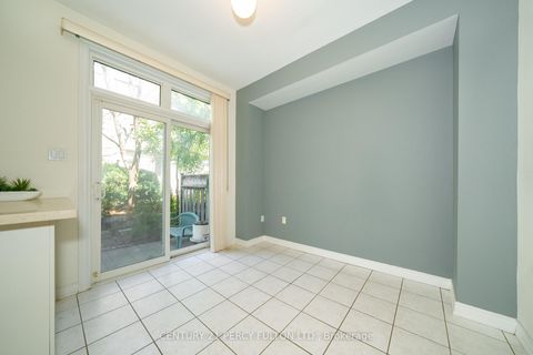 Photo 11 at 22 William Poole Way, Willowdale East, Toronto