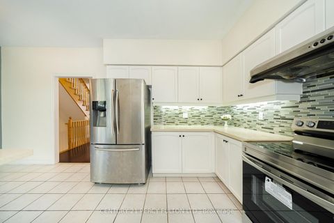Photo 15 at 22 William Poole Way, Willowdale East, Toronto