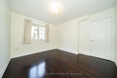 Photo 18 at 22 William Poole Way, Willowdale East, Toronto