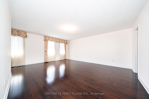 Photo 23 at 22 William Poole Way, Willowdale East, Toronto