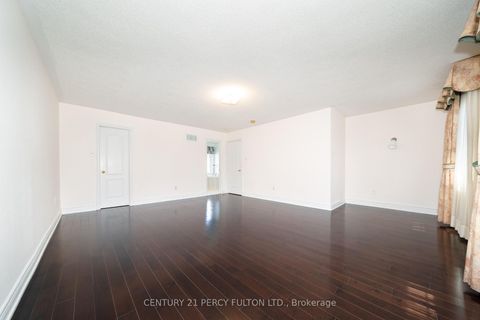 Photo 27 at 22 William Poole Way, Willowdale East, Toronto