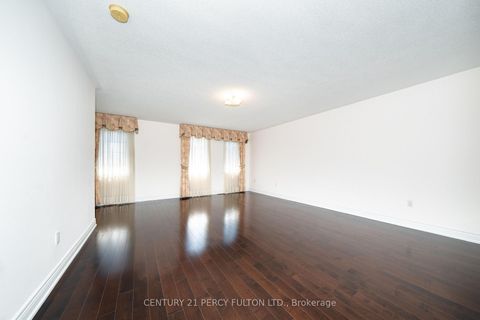Photo 28 at 22 William Poole Way, Willowdale East, Toronto