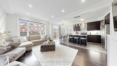 Photo 2 at 353 Moody Drive, Kleinburg, Vaughan