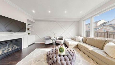 Photo 3 at 353 Moody Drive, Kleinburg, Vaughan