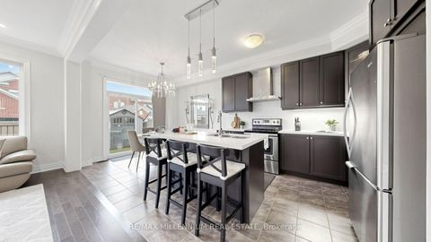 Photo 4 at 353 Moody Drive, Kleinburg, Vaughan