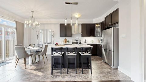 Photo 5 at 353 Moody Drive, Kleinburg, Vaughan