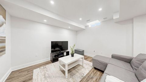 Photo 33 at 353 Moody Drive, Kleinburg, Vaughan