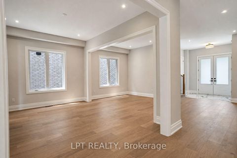 Photo 17 at 7 Richmond Park Drive, Keswick North, Georgina