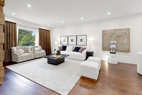Photo 4 at 3 Cobblestone Drive, Don Valley Village, Toronto