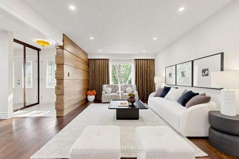 Photo 5 at 3 Cobblestone Drive, Don Valley Village, Toronto