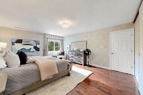 Photo 24 at 3 Cobblestone Drive, Don Valley Village, Toronto