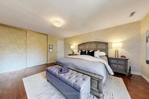 Photo 25 at 3 Cobblestone Drive, Don Valley Village, Toronto