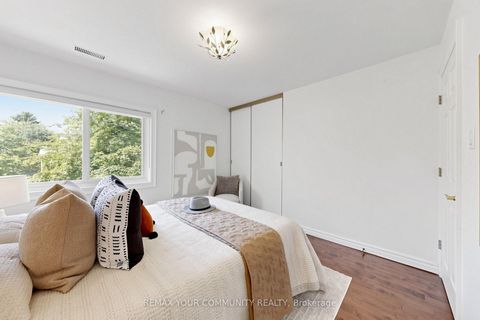 Photo 28 at 3 Cobblestone Drive, Don Valley Village, Toronto