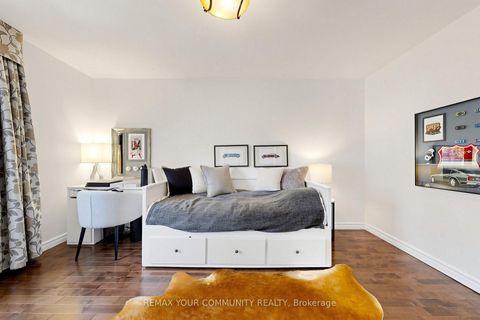 Photo 31 at 3 Cobblestone Drive, Don Valley Village, Toronto