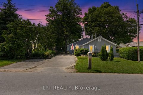 Photo 3 at 66 Blue Heron Drive, Virginia, Georgina