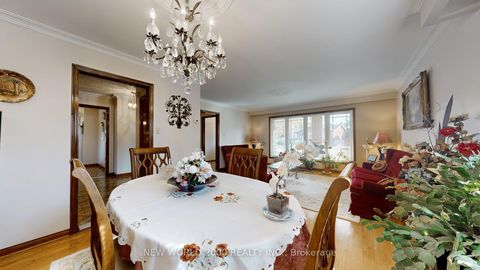 Photo 10 at 17 Squirewood Road, Pleasant View, Toronto