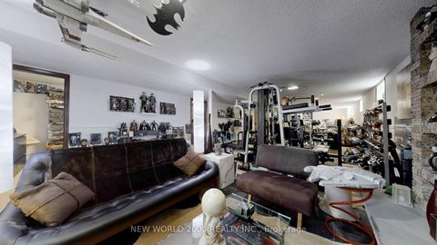 Photo 31 at 17 Squirewood Road, Pleasant View, Toronto