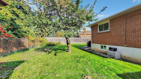 Photo 36 at 17 Squirewood Road, Pleasant View, Toronto