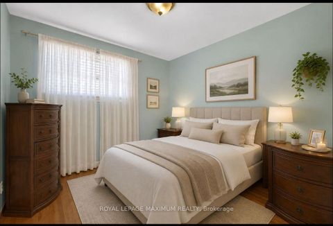 Photo 13 at 42 Pergola Road, Clairville, Toronto