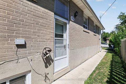 Photo 27 at 42 Pergola Road, Clairville, Toronto