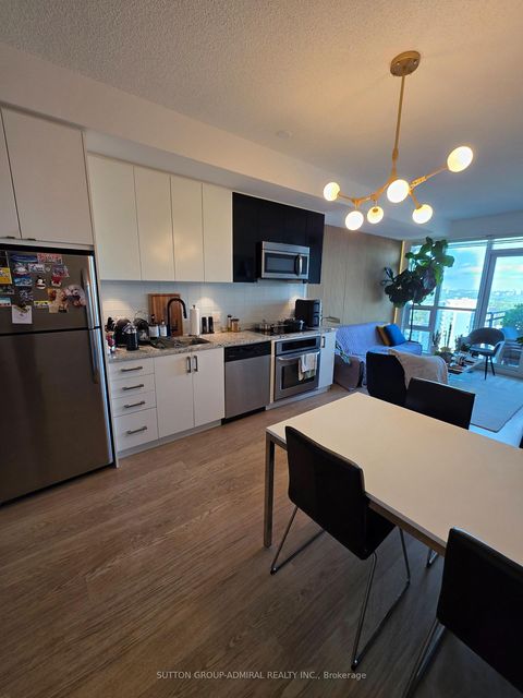 Photo 3 at 2316 - 98 Lillian Street, Mount Pleasant West, Toronto