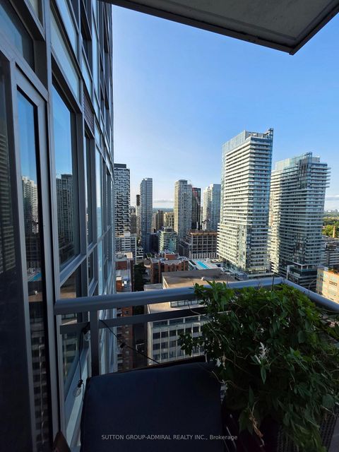 Photo 11 at 2316 - 98 Lillian Street, Mount Pleasant West, Toronto