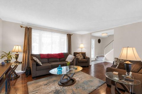 Photo 6 at 40 Farmingdale Crescent, Cundles East, Barrie