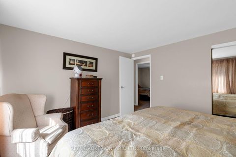 Photo 18 at 40 Farmingdale Crescent, Cundles East, Barrie
