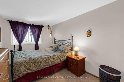 Photo 23 at 40 Farmingdale Crescent, Cundles East, Barrie
