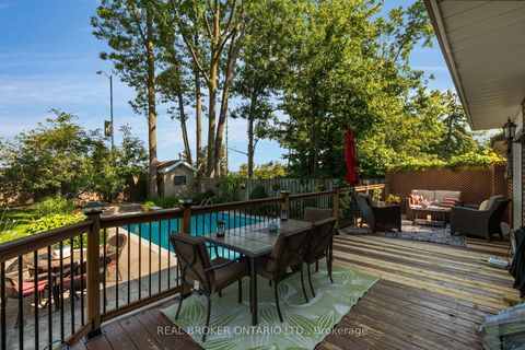 Photo 34 at 40 Farmingdale Crescent, Cundles East, Barrie