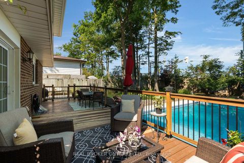 Photo 35 at 40 Farmingdale Crescent, Cundles East, Barrie