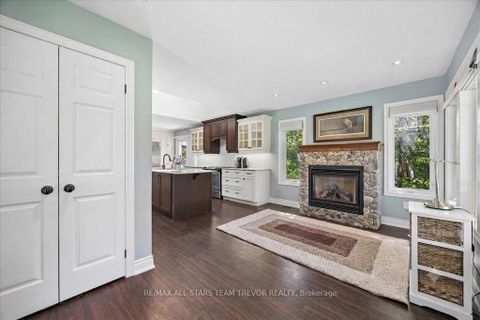 Photo 9 at 33 Kelenna Drive, Sutton & Jackson's Point, Georgina