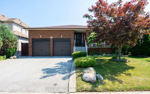 Photo 0 at 11 Timber Lane, East Woodbridge, Vaughan