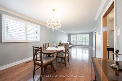 Photo 7 at 11 Timber Lane, East Woodbridge, Vaughan