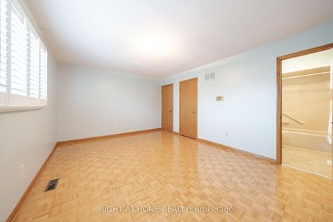 Photo 16 at 11 Timber Lane, East Woodbridge, Vaughan