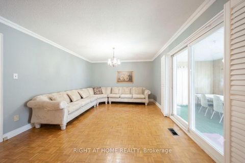 Photo 24 at 11 Timber Lane, East Woodbridge, Vaughan