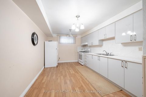 Photo 32 at 11 Timber Lane, East Woodbridge, Vaughan