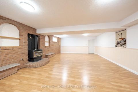 Photo 37 at 11 Timber Lane, East Woodbridge, Vaughan