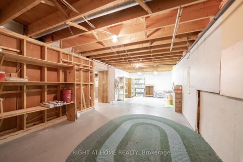 Photo 40 at 11 Timber Lane, East Woodbridge, Vaughan