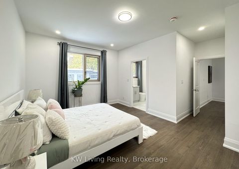 Photo 16 at 5 Todd Road, Malvern West, Toronto