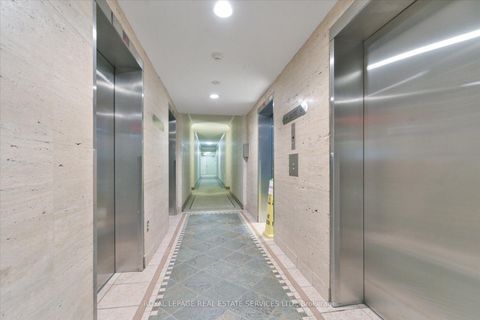 Photo 3 at 309 - 812 Burnhamthorpe Road, Markland Wood, Toronto