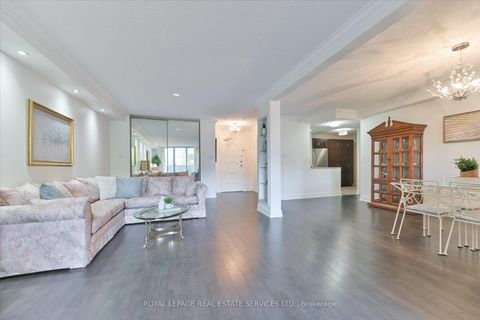 Photo 9 at 309 - 812 Burnhamthorpe Road, Markland Wood, Toronto