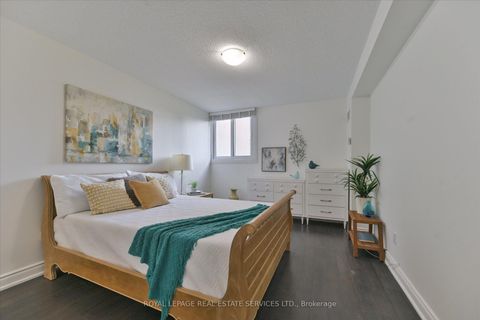Photo 16 at 309 - 812 Burnhamthorpe Road, Markland Wood, Toronto