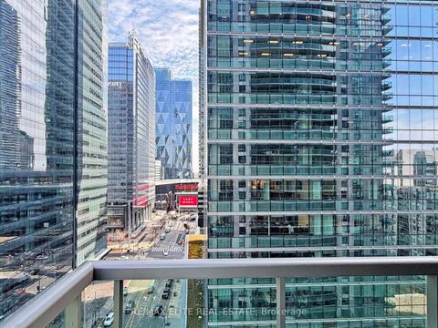 Photo 8 at 1806 - 30 Grand Trunk Crescent, Waterfront Communities C1, Toronto
