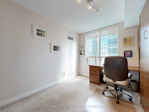 Photo 11 at 1806 - 30 Grand Trunk Crescent, Waterfront Communities C1, Toronto