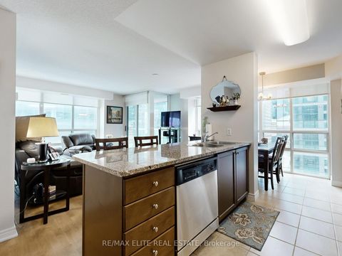 Photo 14 at 1806 - 30 Grand Trunk Crescent, Waterfront Communities C1, Toronto