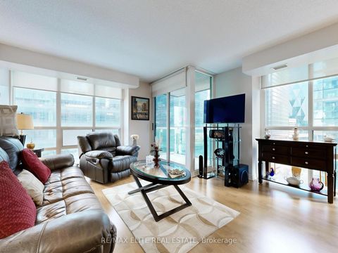 Photo 19 at 1806 - 30 Grand Trunk Crescent, Waterfront Communities C1, Toronto