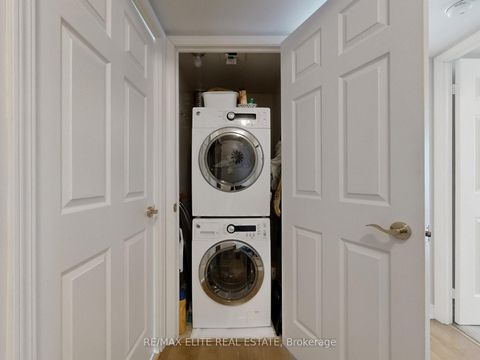 Photo 27 at 1806 - 30 Grand Trunk Crescent, Waterfront Communities C1, Toronto