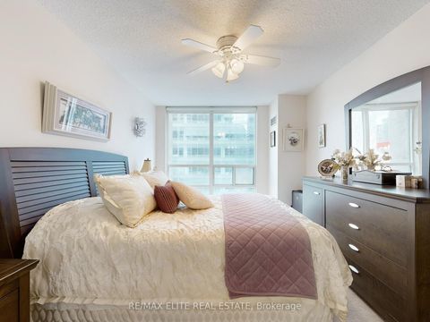 Photo 29 at 1806 - 30 Grand Trunk Crescent, Waterfront Communities C1, Toronto